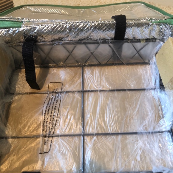 New Temp-tations Old World Ovenware Bakeware & Bag - Picture 7 of 10